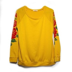 Womens Promesa Shirt With flowers down arms